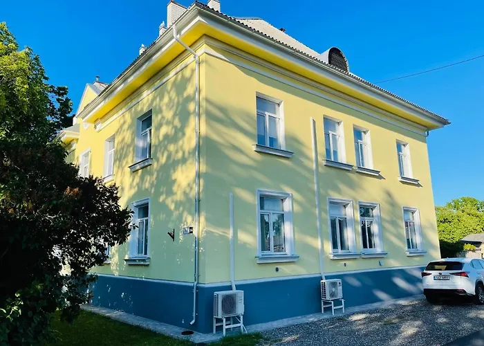 Holiday Apartment Near Beach.
